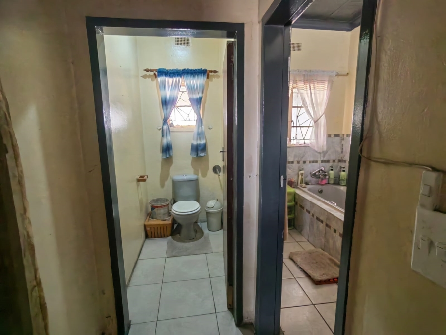 4 Bedroom Property for Sale in Parys Free State